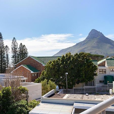Stunning Sea View Apartment - Camps Bay Kaapstad Buitenkant foto