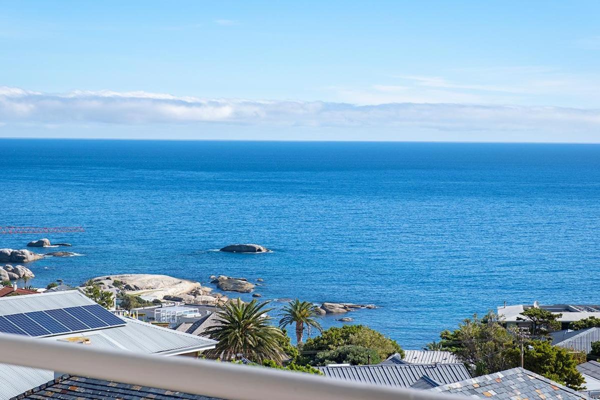 Stunning Sea View Apartment - Camps Bay Kaapstad Buitenkant foto